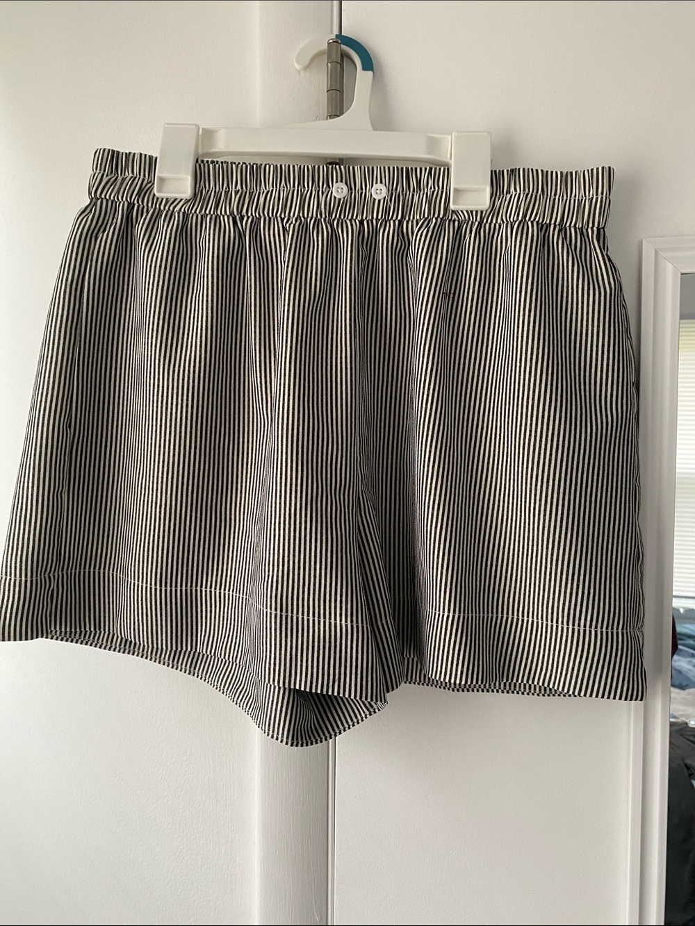 Source Unknown Black & White Pinstripe High-Waist Shorts